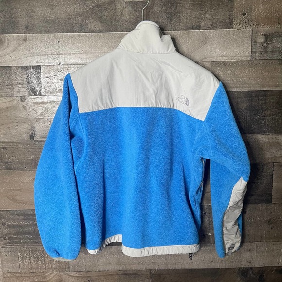 SOLD The North Face Womens VTG Denali Jacket Small - Picture 2 of 3